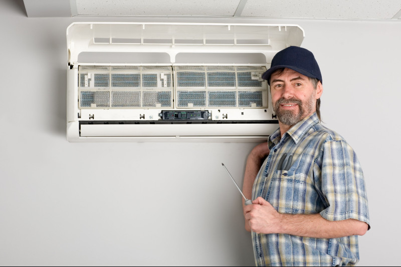 Signs That It’s Time to Call for Air Conditioner Repair in Fort Myers, FL